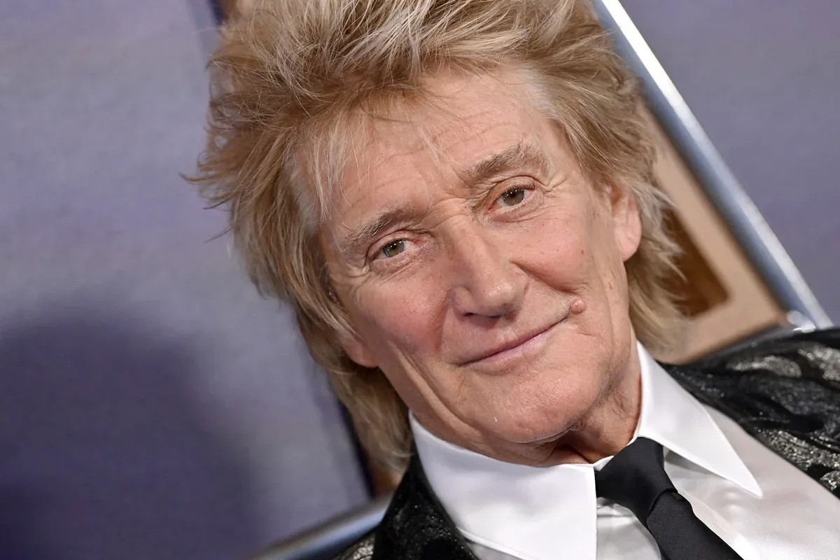 Rod Stewart mantém carreira musical após despedida dos grandes shows de rock