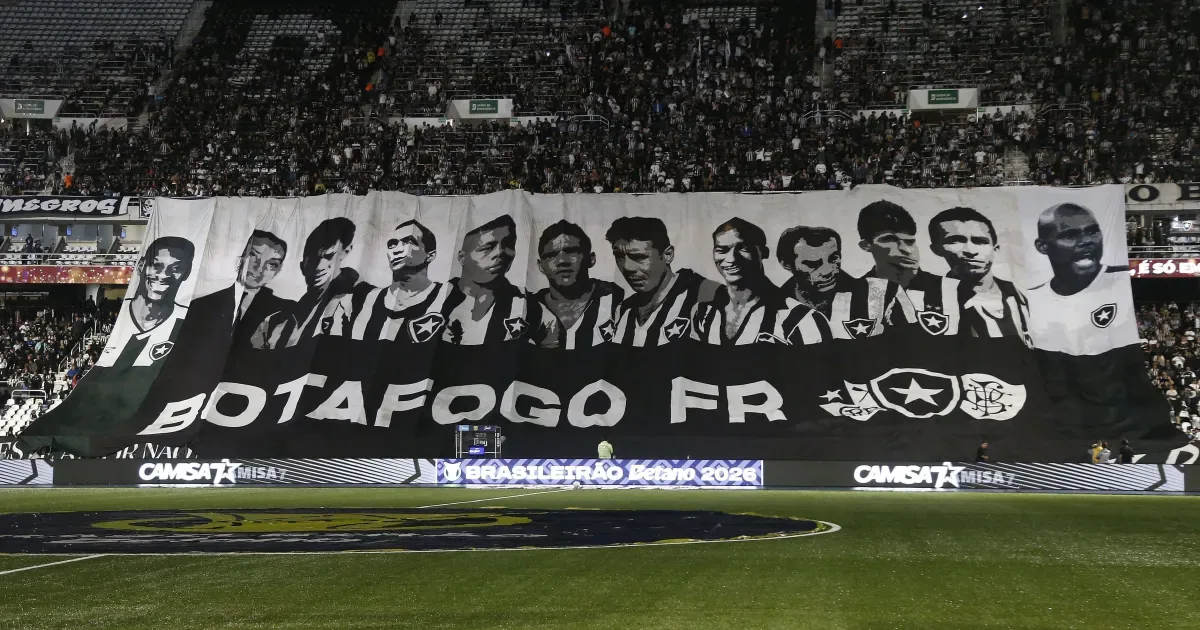 Marlon Freitas é vaiado pela torcida do Botafogo no Nilton Santos