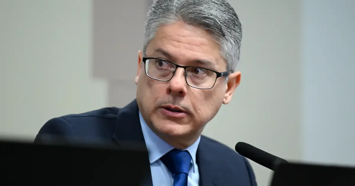 Alessandro Vieira anuncia ação no STF para destravar CPI do caso Master