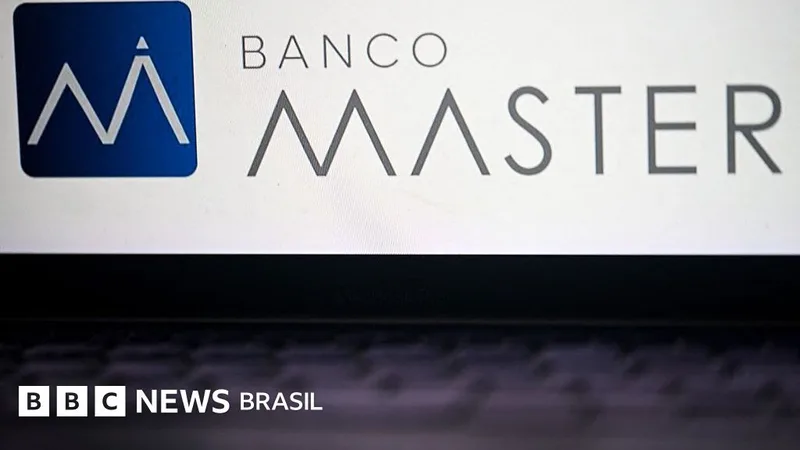 PF aponta grupo de WhatsApp entre Vorcaro e chefes da supervisão do BC