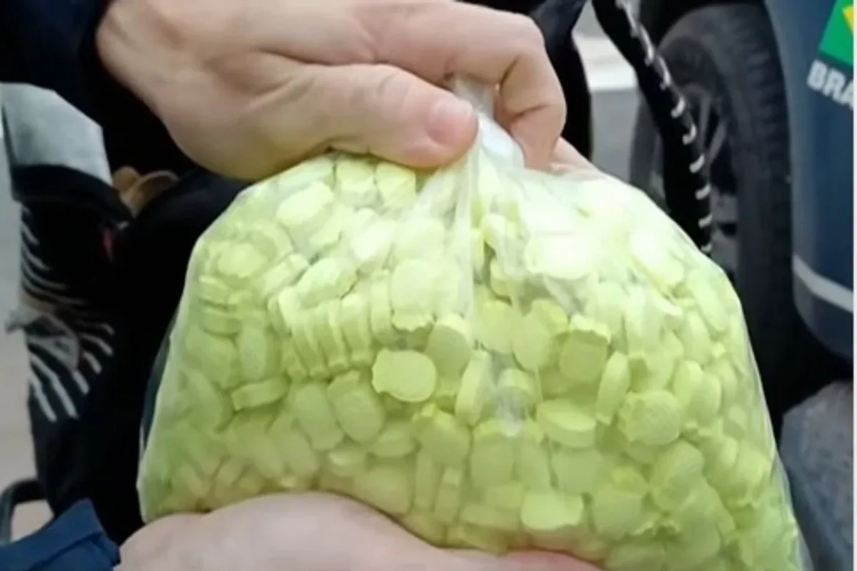 PRF apreende 1.041 comprimidos de ecstasy na BR-040, em Minas Gerais