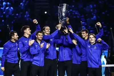Zverev vence Tien e dá sexto título da Laver Cup à Europa