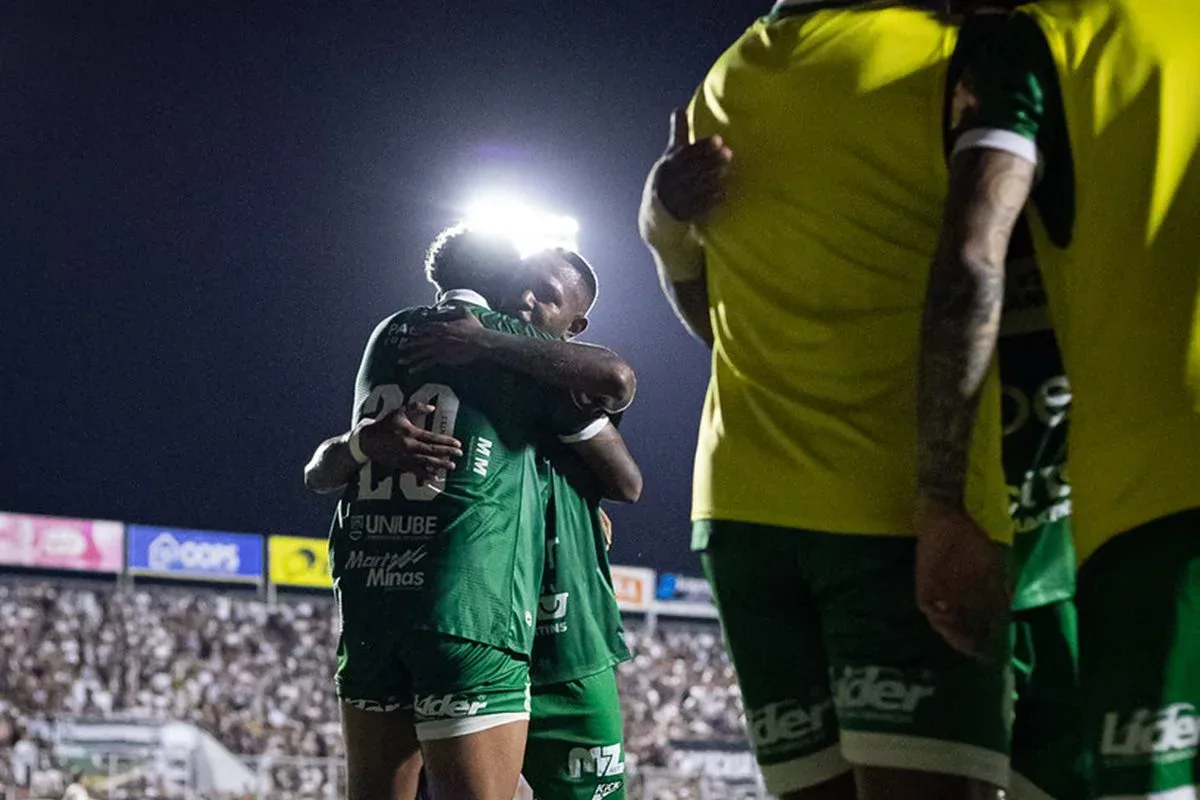 Uberlândia vence o ASA por 2 x 0 e decide título da Série D em casa