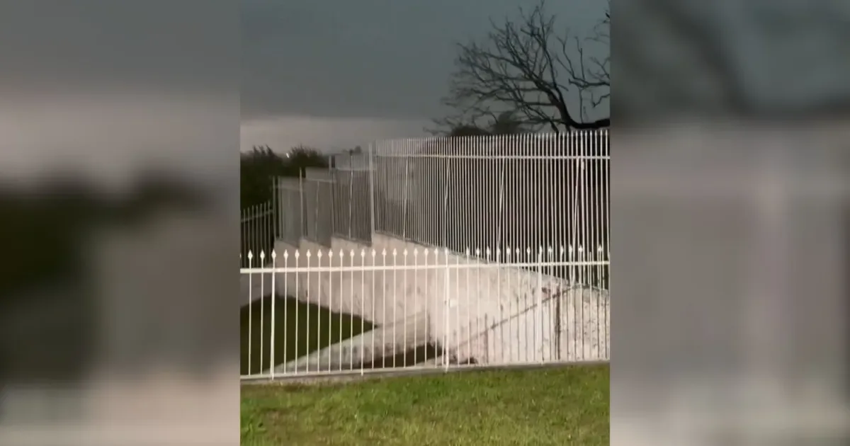 Temporal deixa manhã escura e provoca chuva forte no Rio Grande do Sul