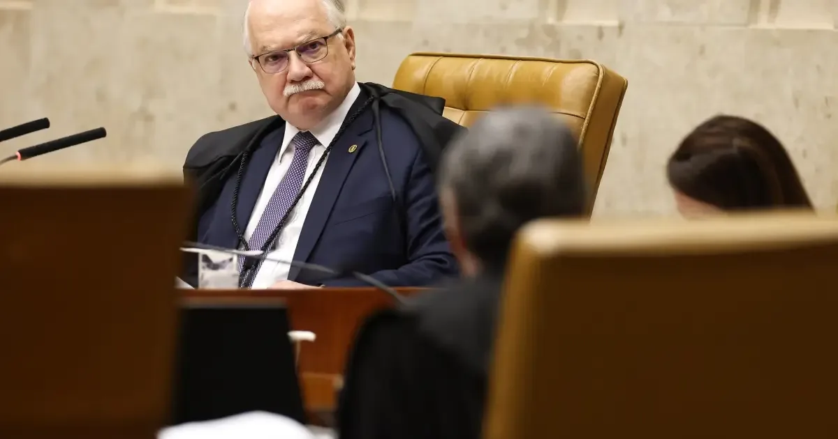 Fachin manda retirar sigilo de investigações ligadas ao caso Master