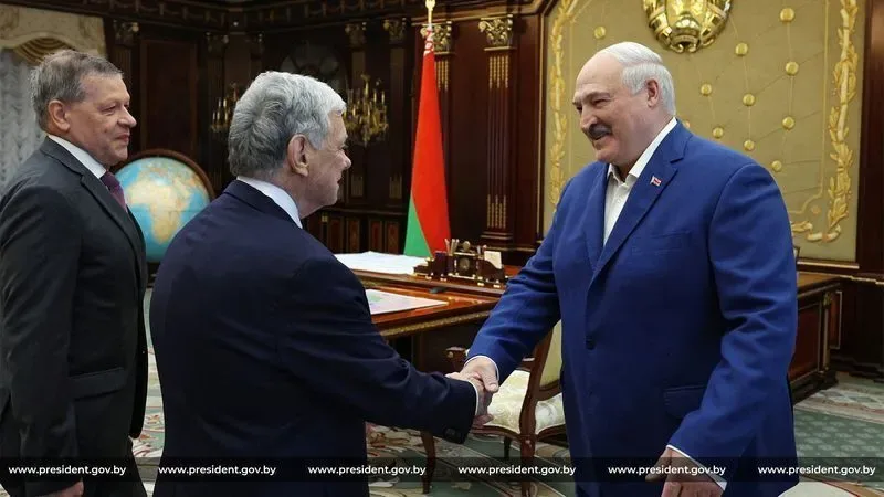 Enviado dos EUA retoma negociações por presos políticos em Belarus