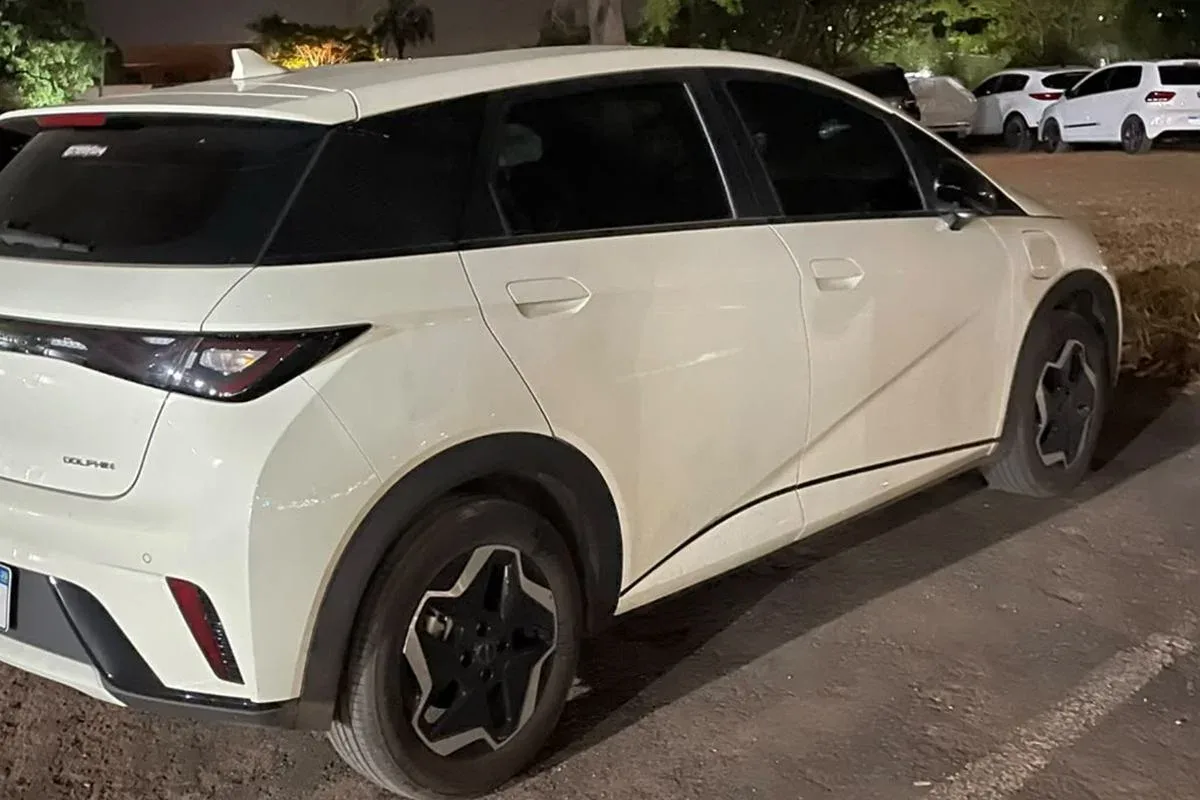 Homem é preso suspeito de entregar cocaína em carro elétrico no DF