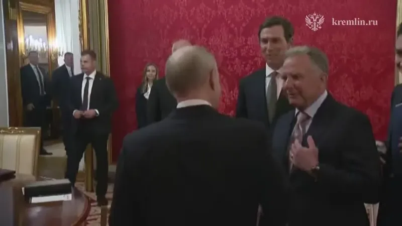 Putin se reúne com enviados de Trump para negociar fim da guerra na Ucrânia