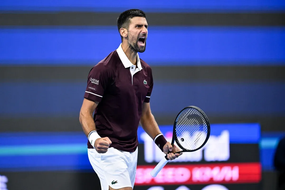 Djokovic supera desconforto abdominal e avança no ATP de Pequim