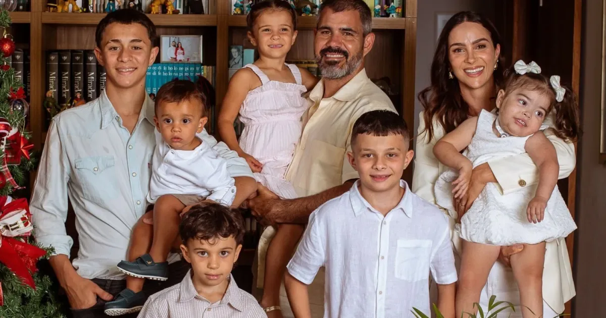Juliano e Letícia Cazarré esperam o sétimo filho do casal