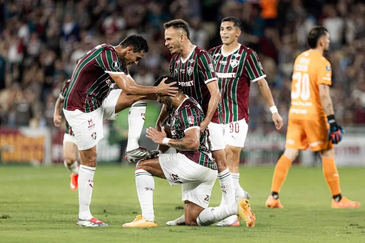 Fluminense vence o Platense por 2 x 0 e abre vantagem nas quartas da Libertadores