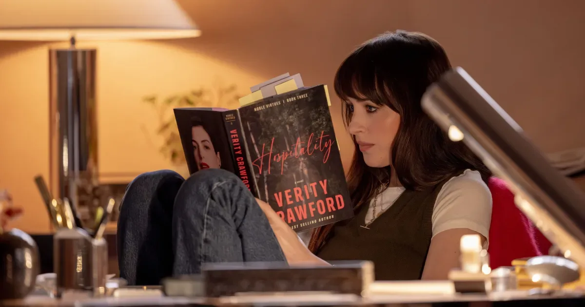Dakota Johnson diz que “Verity” quer deixar o público em dúvida