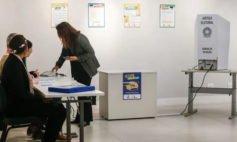 Resultados das eleições 2026 começam a ser divulgados às 17h