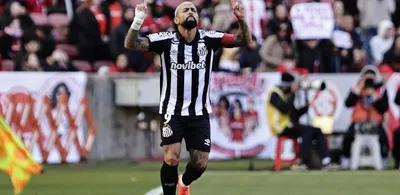 Santos vence o Internacional por 3 a 2 e deixa rival no Z4